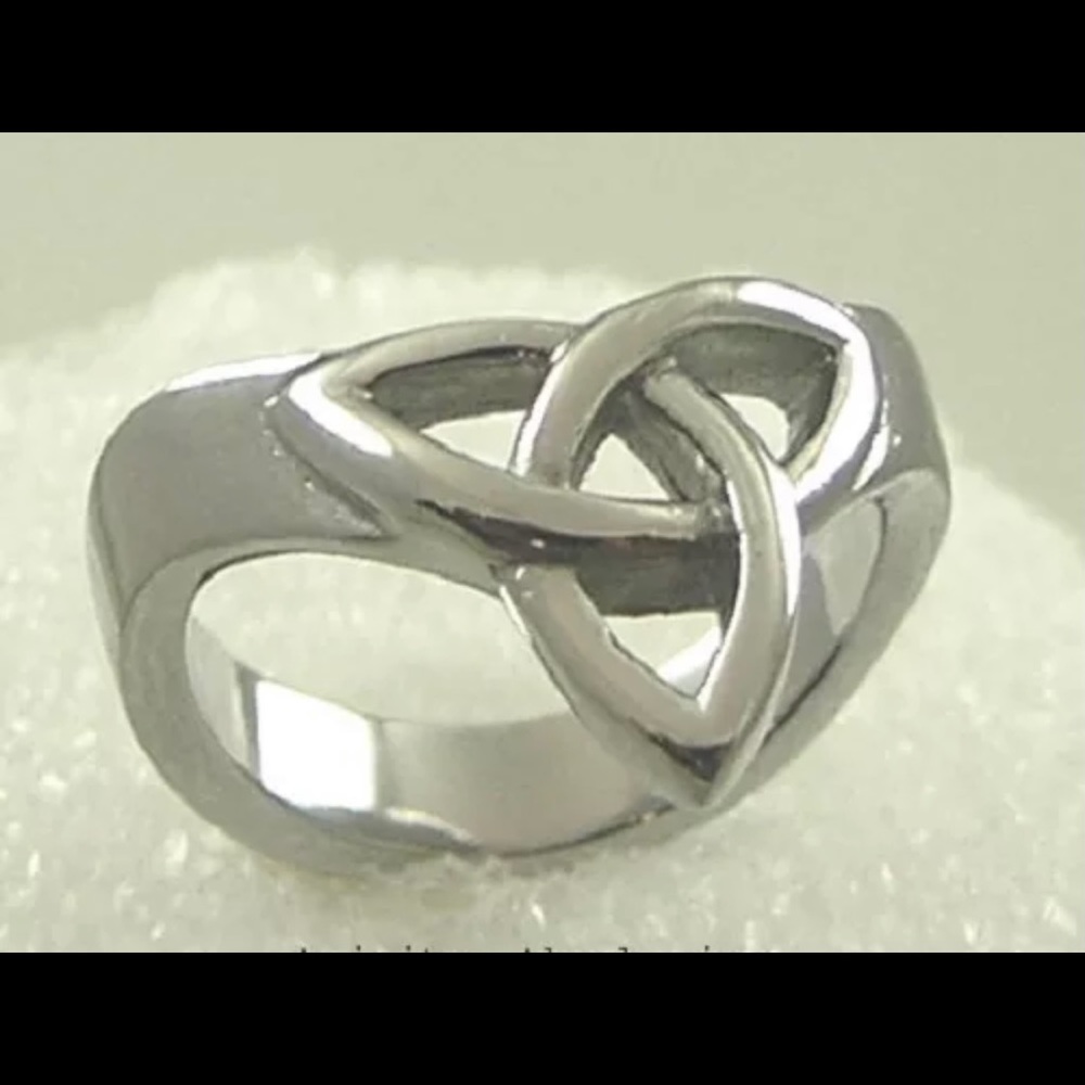 Infinity thumb ring stainless steel Trinity Knot